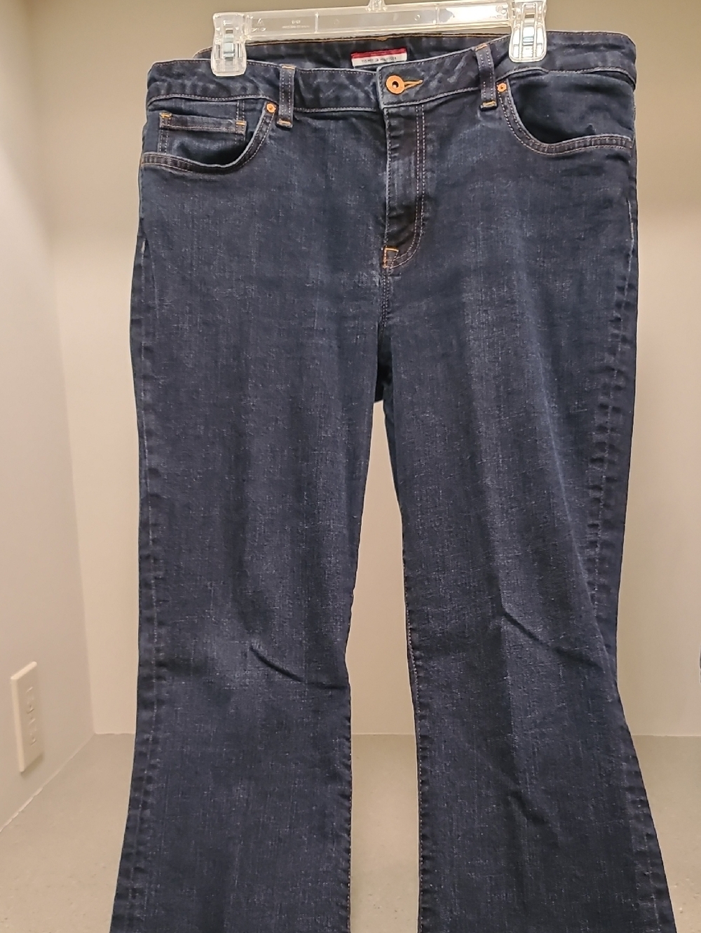 Tommy Hilfiger Women’s Dark Blue Jeans - Curve Bootcut Fit
